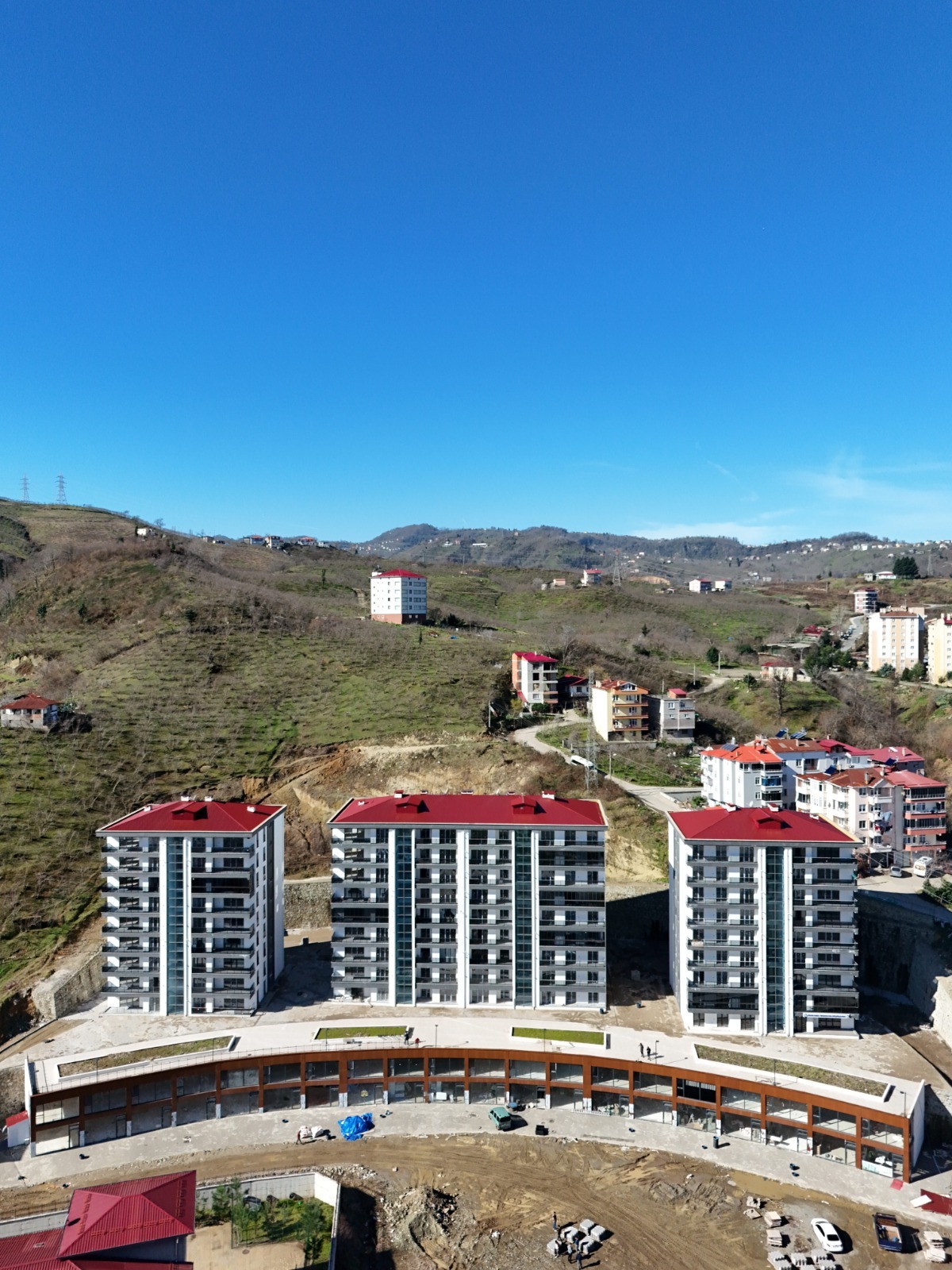 MABEL'DEN AKSU STADIUM CADDE EVLERİNDE GENİŞ FERAH DAİRE 3+1